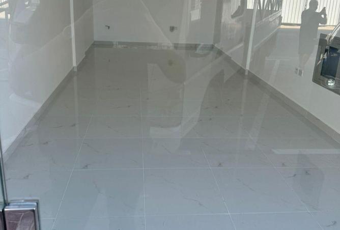 72306200 - Property Image 3