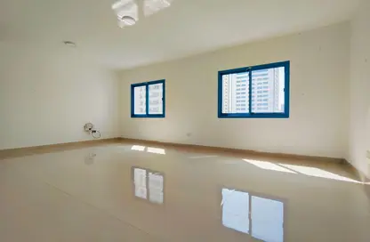Apartment - 2 Bedrooms - 2 Bathrooms for rent in Electra Street - Abu Dhabi