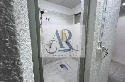 Labor Camp - Studio - 3 Bathrooms for rent in Liwara 1 - Ajman