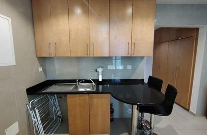 Apartment - Studio - 1 Bathroom for rent in Julphar Residential Tower - Julphar Towers - Al Nakheel - Ras Al Khaimah