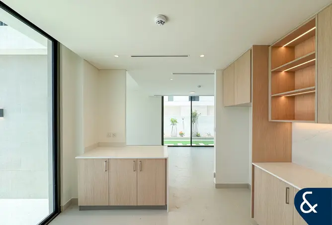 152399510 - Property Image 2