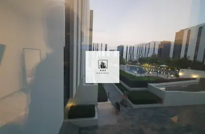 شقة - 1 حمام للايجار في ذا لينك - إيست فييليدج - الجادة - الشارقة