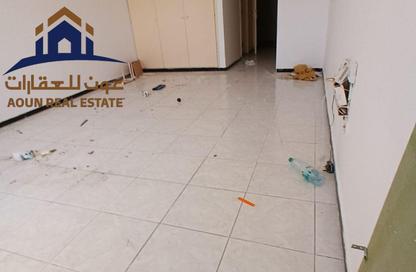 Apartment - Studio - 1 Bathroom for rent in Dar Al Majaz - Jamal Abdul Nasser Street - Al Majaz - Sharjah Apartment - Studio - 1 Bathroom for rent in Dar Al Majaz - Jamal Abdul Nasser Street - Al Majaz - Sharjah