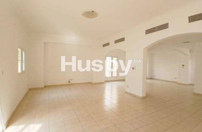 Villa - 3 Bedrooms - 3 Bathrooms for rent in Meadows 1 - Meadows - Dubai