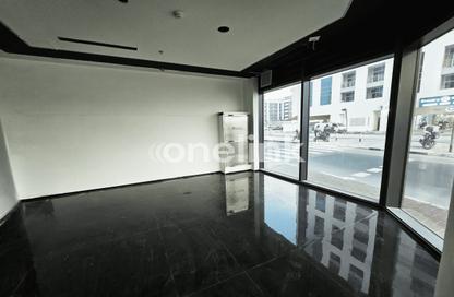 Shop - Studio - 1 for rent in Trio Building - Al Barsha 1 - Al Barsha - Dubai