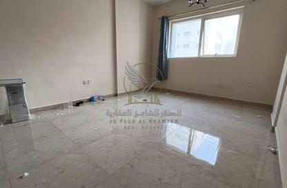Apartment - 1 - 2 for rent in Al Qulaya'ah - Al Sharq - Sharjah Apartment - 1 - 2 for rent in Al Qulaya'ah - Al Sharq - Sharjah