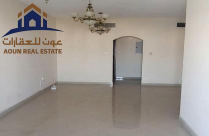 Apartment - 3 Bedrooms - 4 Bathrooms for rent in Thuraya Al Majaz Building - Al Majaz 3 - Al Majaz - Sharjah