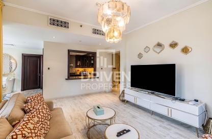 Apartment - 2 Bedrooms - 2 Bathrooms for rent in Zaafaran 3 - Zaafaran - Old Town - Downtown Dubai - Dubai