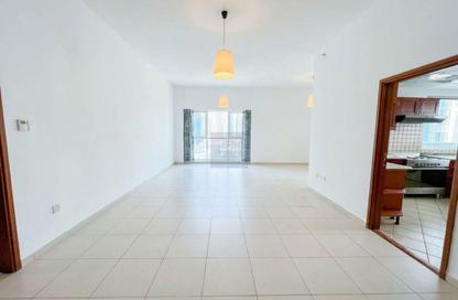 Apartment - 2 - 3 for sale in Cascades Tower - Dubai Marina - Dubai Apartment - 2 - 3 for sale in Cascades Tower - Dubai Marina - Dubai