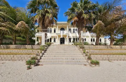 Villa - 6 Bedrooms - 7 Bathrooms for rent in Signature Villas Frond A - Signature Villas - Palm Jumeirah - Dubai