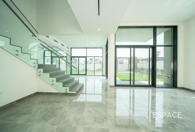 73114360 - Property Image 2