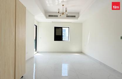 Apartment - Studio - 1 Bathroom for rent in Iliyaa Tower 4 - Jumeirah Garden City - Al Satwa - Dubai Apartment - Studio - 1 Bathroom for rent in Iliyaa Tower 4 - Jumeirah Garden City - Al Satwa - Dubai