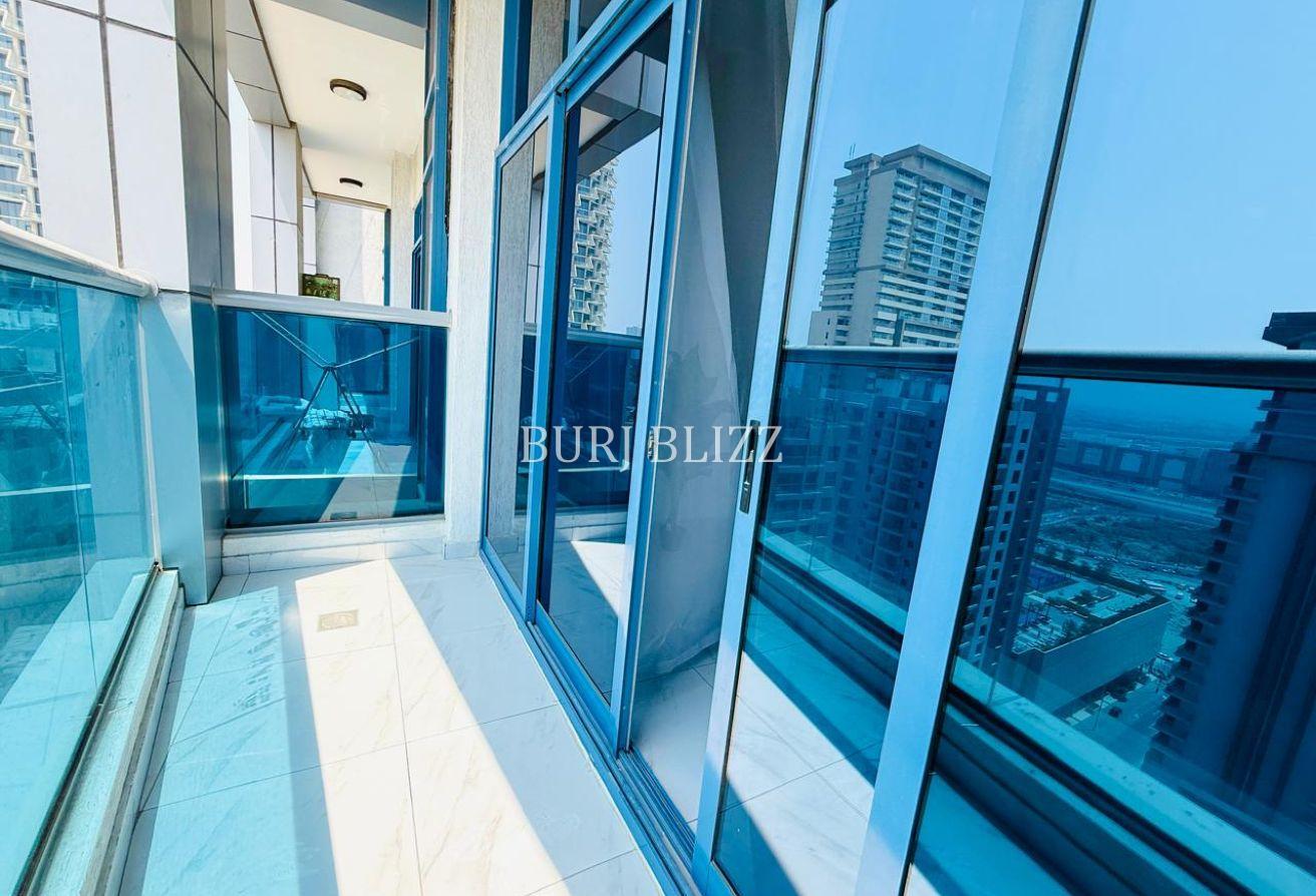 1BR Home | Huge Layout | Bright Interiors photo 3