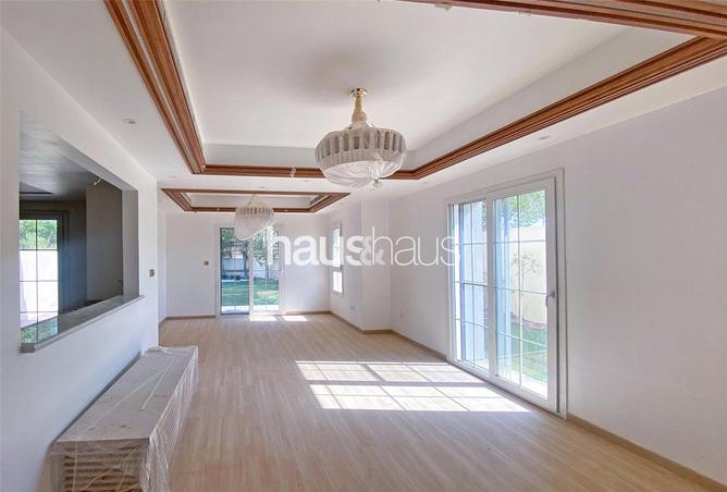 74236579 - Property Image 2