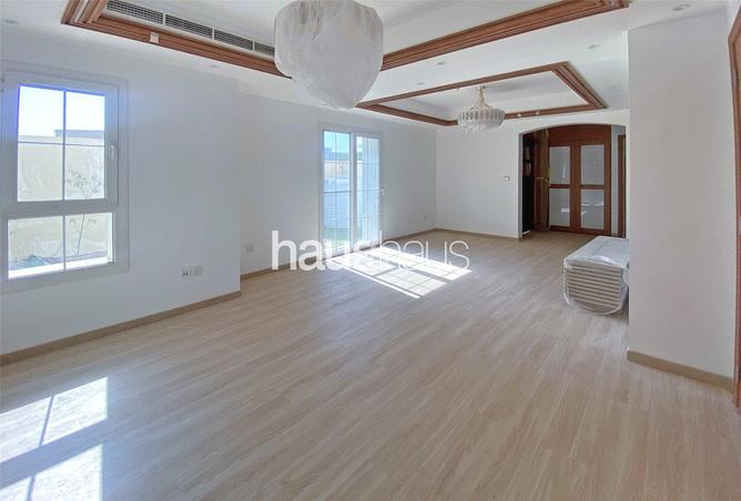 74236579 - Property Main Image