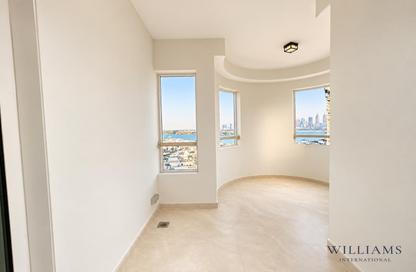 Apartment - 3 - 4 for rent in Al Haseer - Shoreline Apartments - Palm Jumeirah - Dubai
