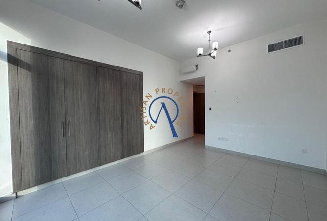128365418 - Property Image 2