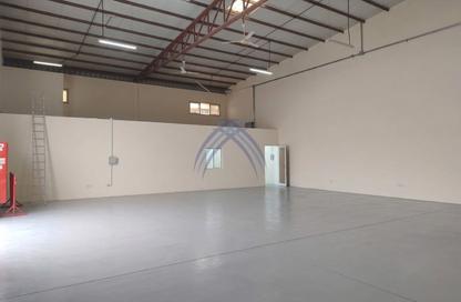 Warehouse - Studio for rent in Umm Al Thuoob - Umm Al Quwain