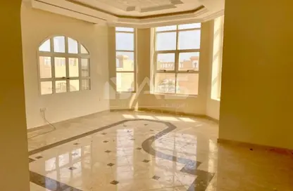 Villa - 7+ Bedrooms - 7+ Bathrooms for rent in Khuzam - Ras Al Khaimah