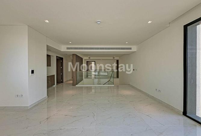 53573489 - صورة العقار 3