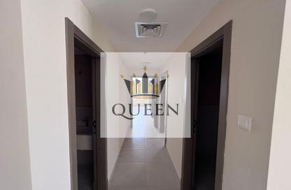 Apartment - 2 Bedrooms - 3 Bathrooms for rent in Corniche Tower - Ajman Corniche Road - Ajman