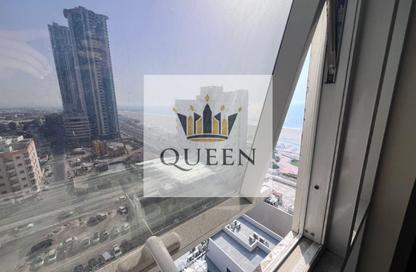 Apartment - 2 Bedrooms - 3 Bathrooms for rent in Corniche Tower - Ajman Corniche Road - Ajman