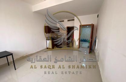 Apartment - Studio - 1 Bathroom for rent in Al Mowaihat 1 - Al Mowaihat - Ajman Apartment - Studio - 1 Bathroom for rent in Al Mowaihat 1 - Al Mowaihat - Ajman
