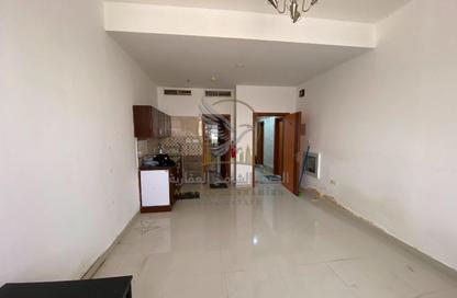 Apartment - Studio - 1 Bathroom for rent in Al Mowaihat 1 - Al Mowaihat - Ajman Apartment - Studio - 1 Bathroom for rent in Al Mowaihat 1 - Al Mowaihat - Ajman