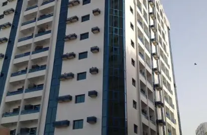 Apartment - 1 Bedroom - 2 Bathrooms for rent in Al Amal Building - Um Altaraffa - Sharjah
