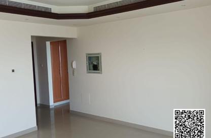 Apartment - 1 Bedroom - 1 Bathroom for rent in Corniche Tower - Ajman Corniche Road - Ajman