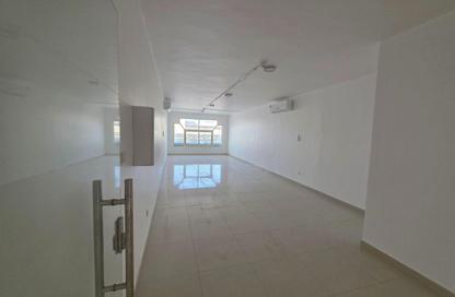 Office Space - 1 Bedroom for rent in Mussafah Industrial Area - Mussafah - Abu Dhabi
