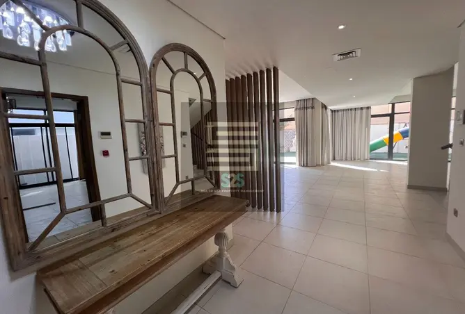167002766 - Property Image 2