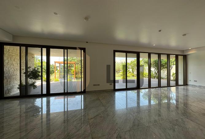 92260988 - Property Main Image