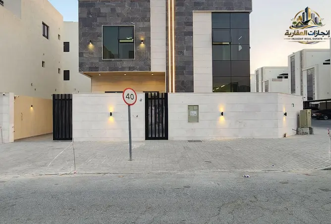 148625302 - Property Image 2