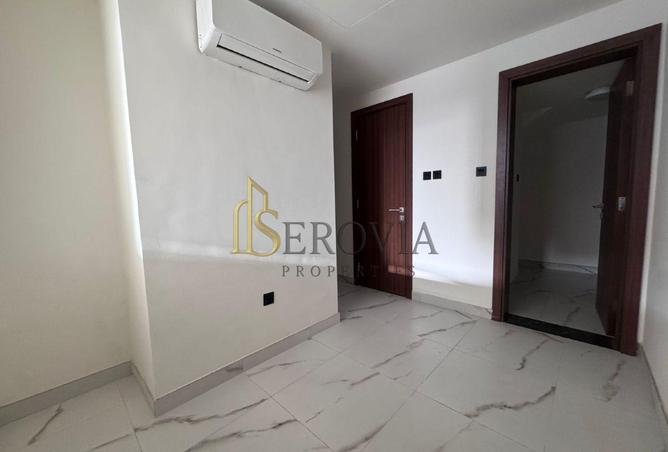 100422137 - Property Image 3