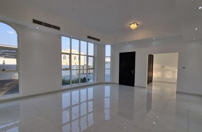 Villa - 4 Bedrooms - 6 Bathrooms for rent in Al Quoz 2 - Al Quoz - Dubai
