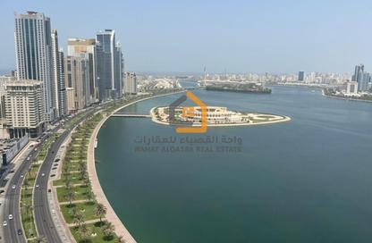 Apartment - 3 - 5 for rent in Al Majaz 3 - Al Majaz - Sharjah