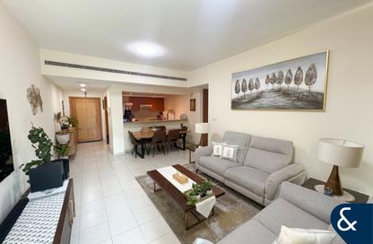 Apartment - 2 Bedrooms - 2 Bathrooms for sale in Al Arta 4 - Al Arta - Greens - Dubai