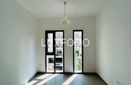 Apartment - Studio - 1 Bathroom for rent in Hayat Boulevard 2B - Hayat Boulevard 2 - Hayat Boulevard - Town Square - Dubai