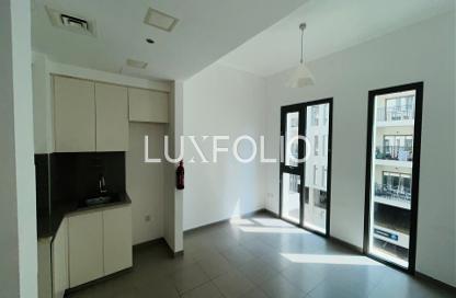 Apartment - Studio - 1 Bathroom for rent in Hayat Boulevard 2B - Hayat Boulevard 2 - Hayat Boulevard - Town Square - Dubai