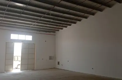 Warehouse - Studio - 1 Bathroom for rent in Ajman Industrial 1 - Ajman Industrial Area - Ajman