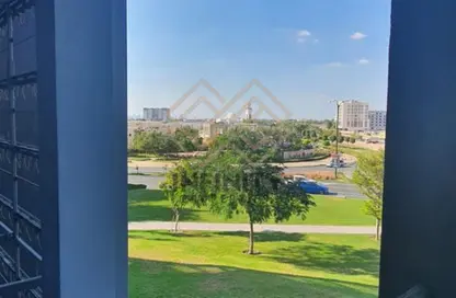 شقة - 2 غرف نوم - 3 حمامات للبيع في البوابة 3 - الجادة - الشارقة