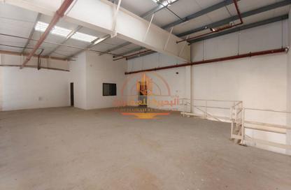 Warehouse - Studio - 1 Bathroom for rent in Ali Mousa Building - Al Sajaa Industrial - Al Sajaa - Sharjah