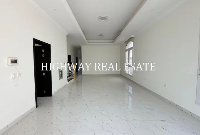 160114564 - Property Image 3