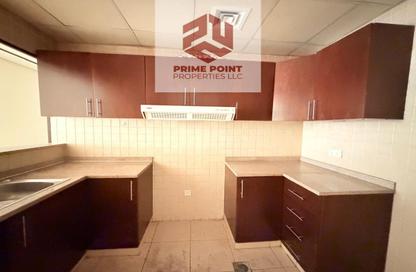 Apartment - 2 Bedrooms - 3 Bathrooms for rent in Mazaya 27 - Queue Point - Liwan - Dubai