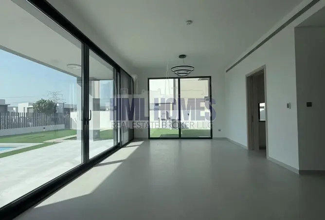 156004233 - Property Image 2
