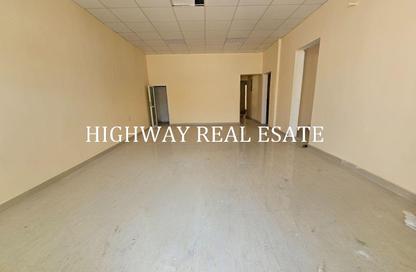 Villa - 4 - 4 for rent in Al Jazzat - Al Riqqa - Sharjah Villa - 4 - 4 for rent in Al Jazzat - Al Riqqa - Sharjah