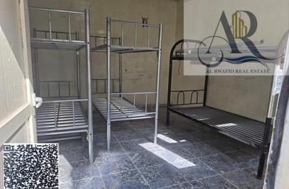 Labor Camp - Studio - 7+ for rent in Al Sajaa S - Al Sajaa - Sharjah