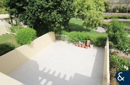 Villa - 2 Bedrooms - 2 Bathrooms for rent in Springs 8 - The Springs - Dubai