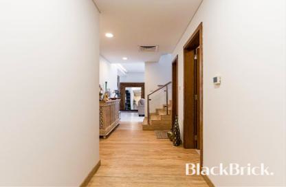 Villa - 5 - 5 for sale in Bloomingdale - Dubai Sports City - Dubai